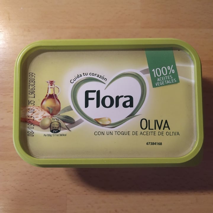 photo of Flora Flora Margarina Toque Aceite de Oliva shared by @santimayoral on  16 Apr 2020 - review