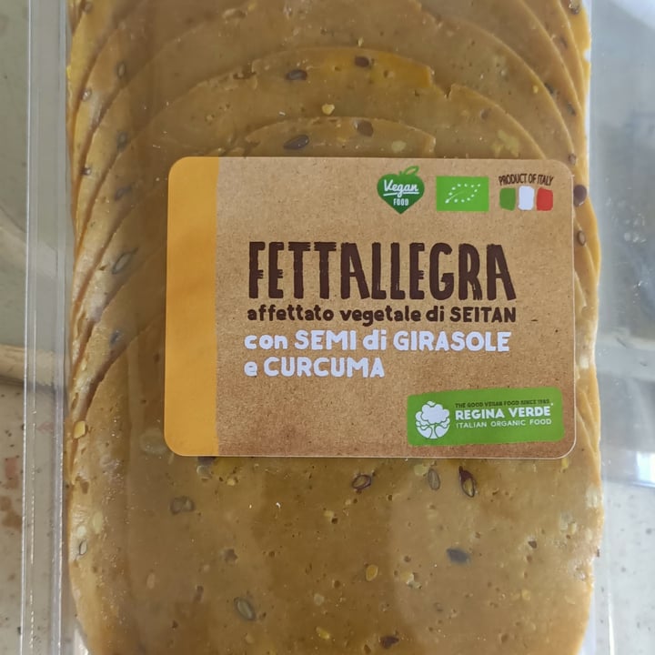 photo of Fettallegra Affettato di seitan con curcuma e semi di girasole shared by @luna23 on  16 Oct 2022 - review