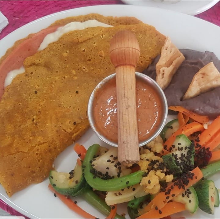 photo of Ahimsa Cocina Consciente Omelette de garbanzo shared by @virigf on  23 Mar 2020 - review