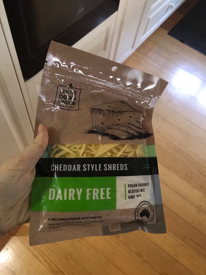 photo of Dairy Free Down Under Cheddar style shreds shared by @tenayagray on  23 Aug 2019 - review