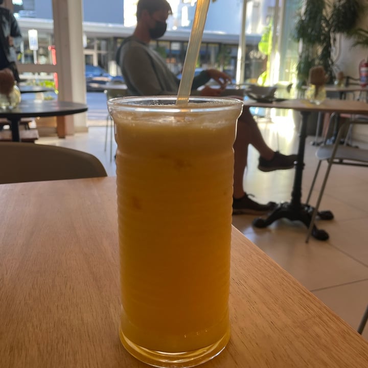 photo of Lexi's Healthy Eatery Dawn Juice shared by @gillgreg on  06 Dec 2021 - review
