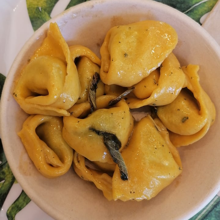 photo of Manipura Eat Green Tortelloni ripieni di patate e bietole shared by @anitacampana on  28 Mar 2022 - review