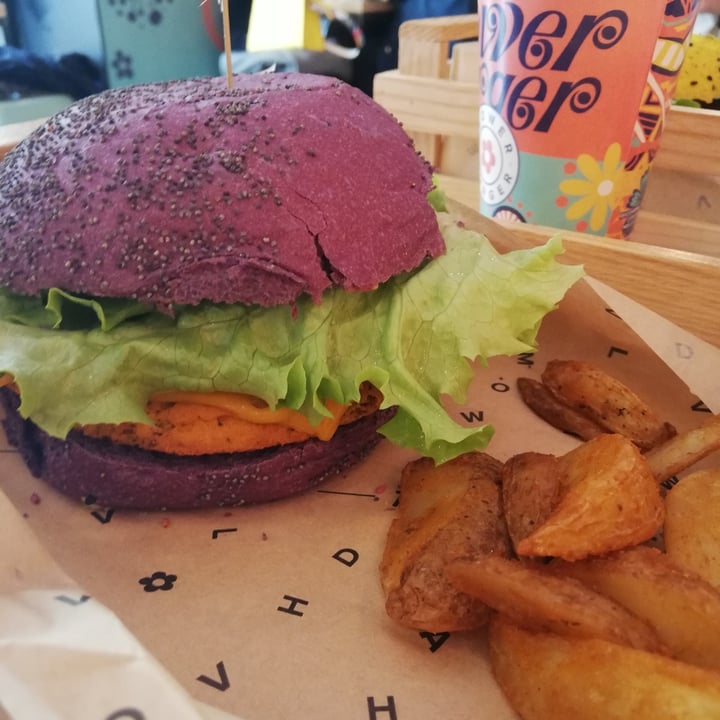 photo of Flower Burger Cheesy cecio shared by @elena84 on  25 Mar 2022 - review