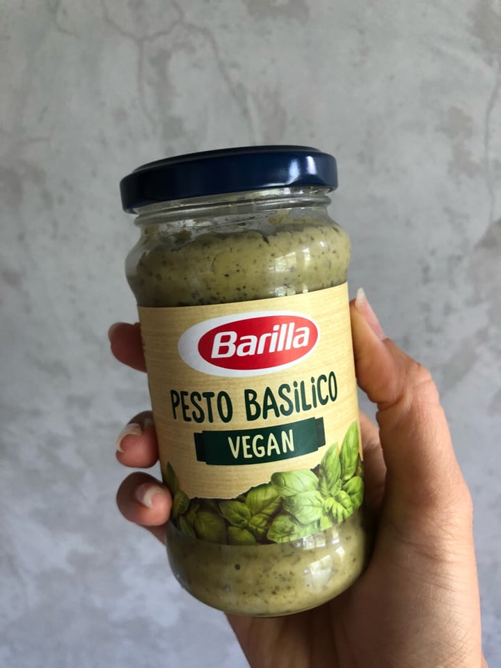photo of Barilla Pesto Basilico Vegan shared by @albasador on  29 Jan 2020 - review