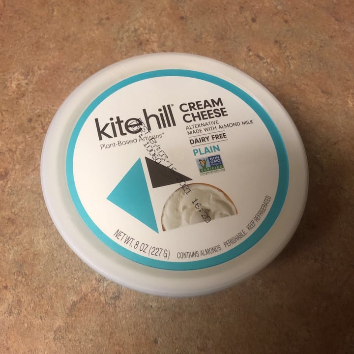 photo of Kite Hill Vegan Cream Cheese shared by @vegan-bicch on  24 Feb 2021 - review