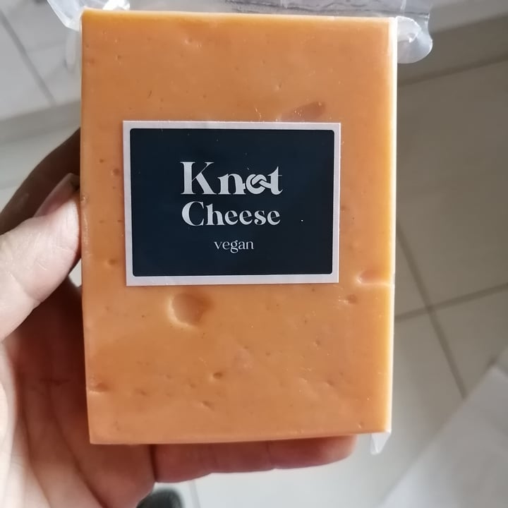 photo of Knot Foods Vegan Cheddar Cheesec shared by @maracetta on  21 Aug 2021 - review