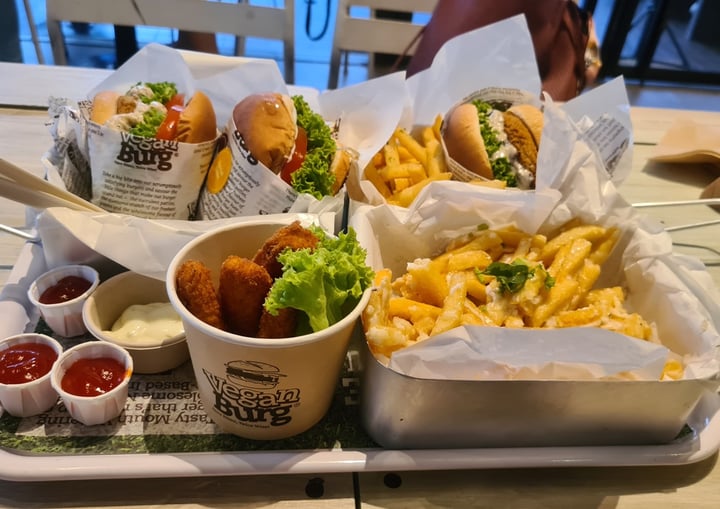 photo of VeganBurg Singapore Creamy Garlic Fries shared by @rasa23 on  16 Mar 2021 - review