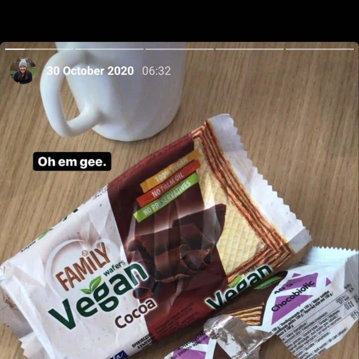 review photo of Family Vegan Wafers Wafers shared by @broccolizzo on 07 Sep 2022 - review
