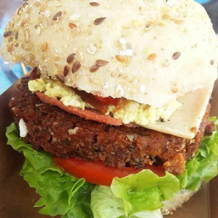 photo of Casa Mhia Hamburguesa Porteña shared by @narmoa on  01 Nov 2020 - review
