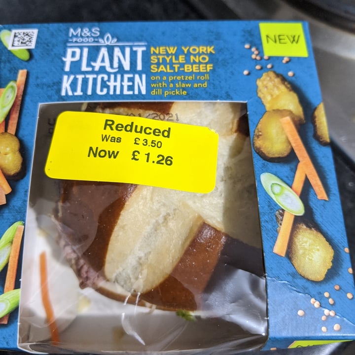 photo of Plant Kitchen (M&S) New York Style No Salt-Beef shared by @vegans0ph3 on  10 Feb 2021 - review