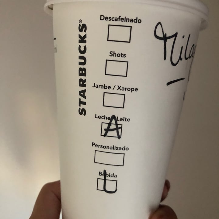 photo of Starbucks Latte Con Bebida De Almendras shared by @milagrosagus on  23 Jan 2020 - review