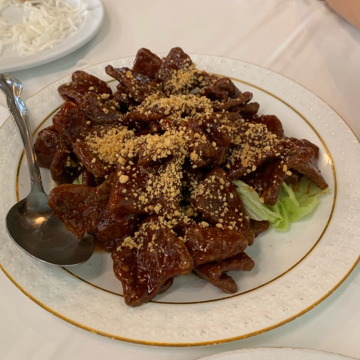 photo of Chef Kenny's Vegan Asian Cuisine crispy beef shared by @cayo on  18 Sep 2022 - review