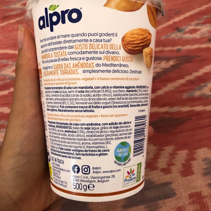 photo of Alpro Yogurt Natural de Almendras shared by @satyavegan on  08 Sep 2020 - review