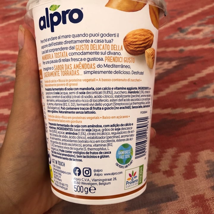 review photo of Alpro Yogurt Natural de Almendras shared by @satyavegan on 08 Sep 2020 - review
