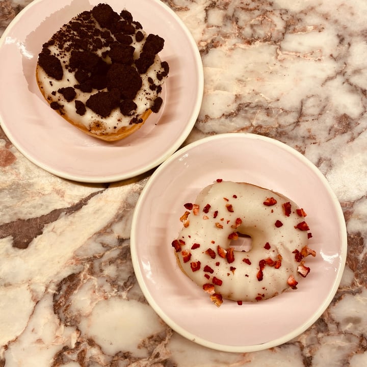 photo of Brammibal's Donuts White Choc & Strawberries shared by @carol9 on  07 Feb 2022 - review