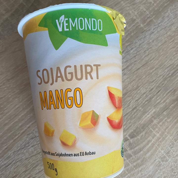 photo of Vemondo Sojagurt Mango shared by @sophie000 on  15 Apr 2022 - review