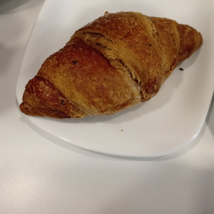 photo of Il Forno Delle Meraviglie Croissant shared by @rebecamarras on  26 Mar 2022 - review