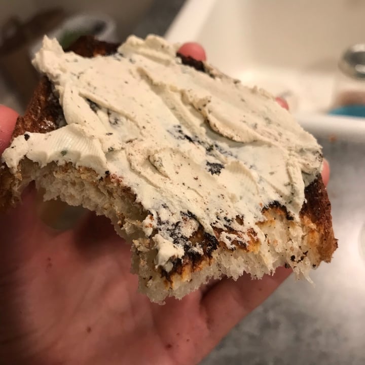 photo of Treeline Cheese Herb Garlic French Style Treenut Cheese shared by @curvycarbivore on  27 Aug 2020 - review