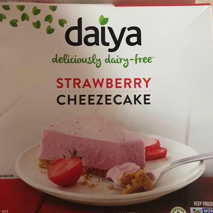photo of Daiya Strawberry Cheezecake shared by @rousromero on  22 Oct 2020 - review
