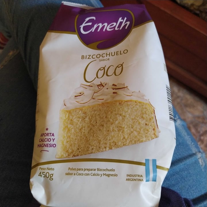 photo of Emeth Bizcochuelo de coco shared by @rocio31 on  13 Jul 2021 - review