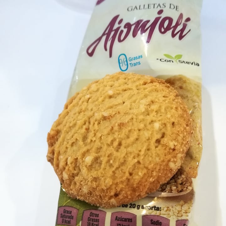 photo of Alimentos Colpac Galletas de Ajonjolí shared by @crisvegan on  04 Dec 2020 - review