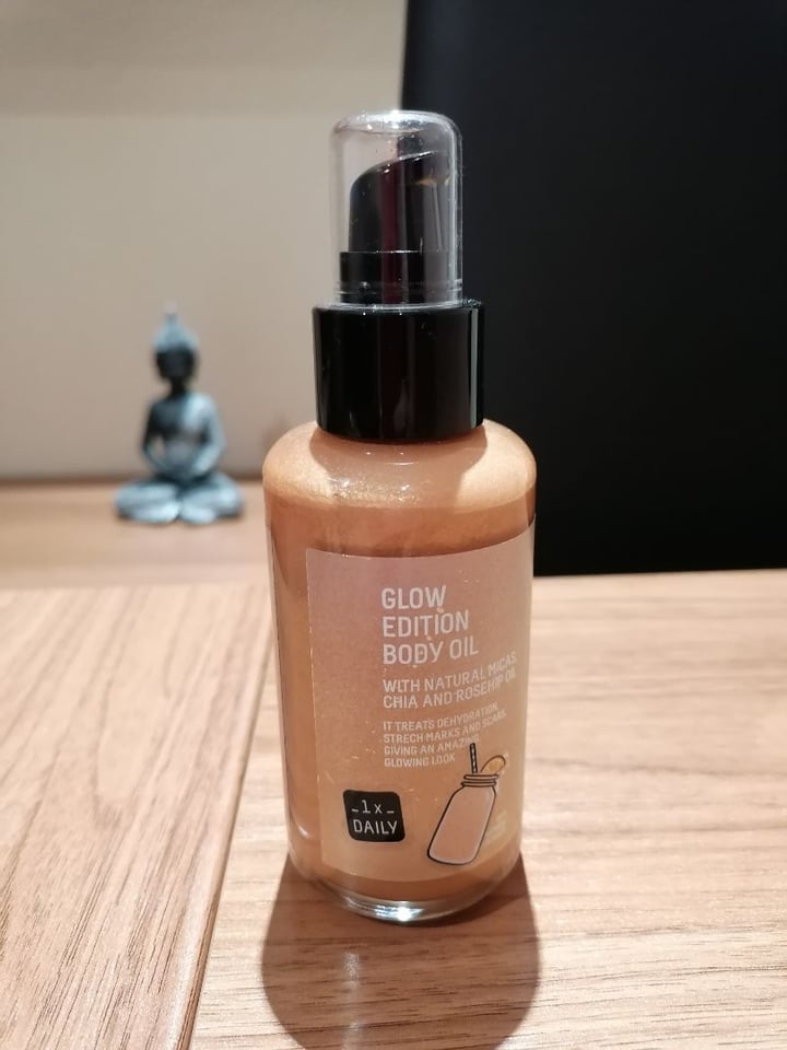 photo of Freshly Cosmetics Glow Edition Body Oil shared by @miriamorellana on  22 Jan 2020 - review