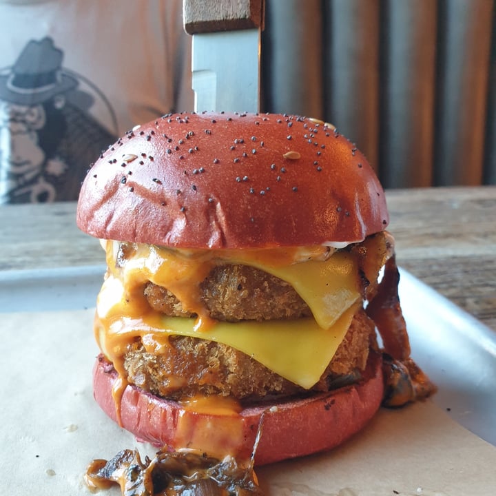 photo of BrewDog Manchester Outpost Lightning Jack burger shared by @seitanicfeminist on  03 Aug 2020 - review