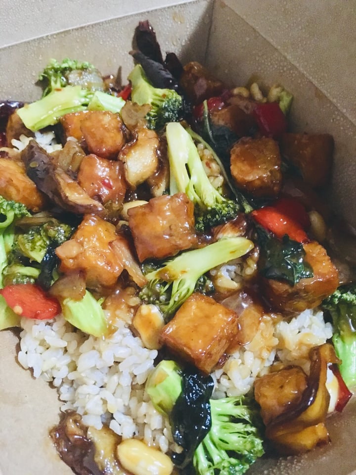 review photo of Cafe Sunflower Buckhead Spicy Basil Tempeh shared by @misusyaya on 08 Jun 2019 - review