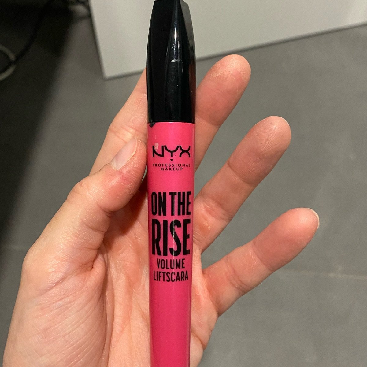 NYX Cosmetics On the rise volume mascara Review | abillion