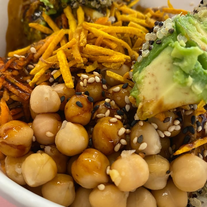 photo of Poke House - Elnos Poke vegano con cipolle e avocado shared by @mariamagri on  21 Apr 2022 - review