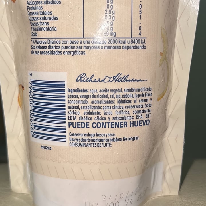 photo of Hellmann’s Aderezo Ahumado shared by @buki on  05 Dec 2022 - review