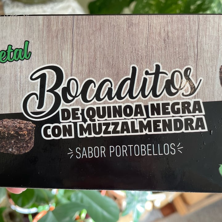 photo of Mundo Vegetal Bocaditos De Quinoa Negra Sabor Portobelos shared by @pini2308 on  01 Sep 2022 - review