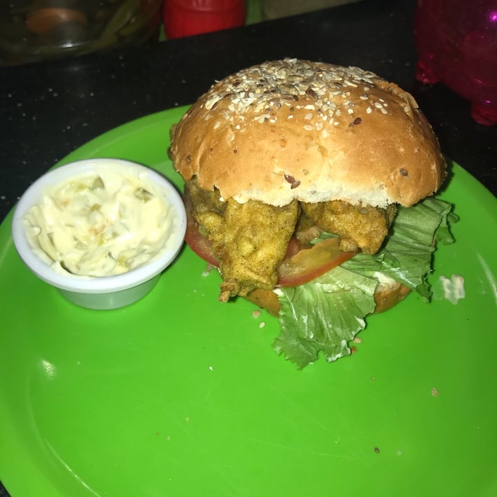 photo of Antojito con Amor Hamburguesa VeganFish shared by @lunapimentel on  30 Nov 2019 - review