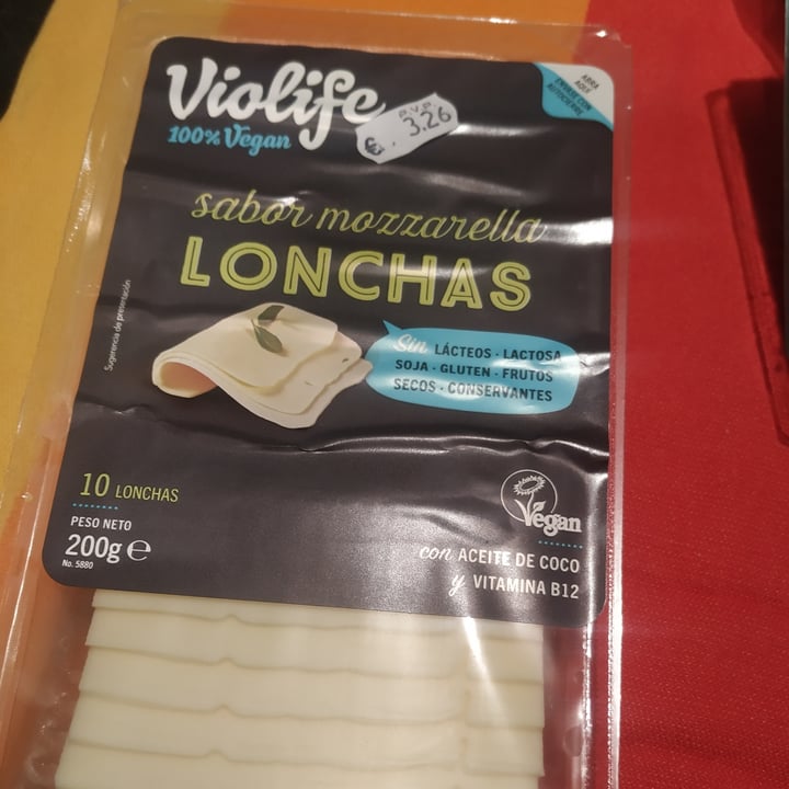 review photo of Violife Lonchas sabor Mozzarella shared by @lunatikaa on 30 Sep 2021 - review