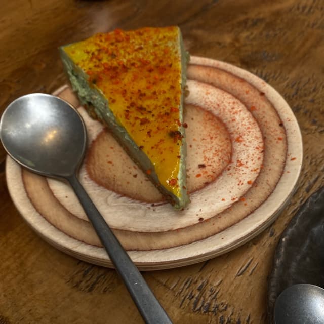 菜肴“Matcha Love Cheesecake”的照片