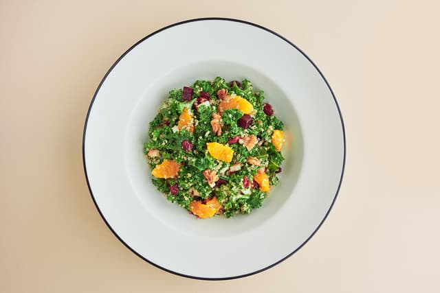 Foto del piatto “Quinoa and Kale Salad”