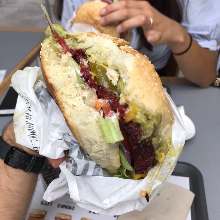 photo of Mother Burger Madre Mia shared by @joaoalmeida on  12 Aug 2020 - review