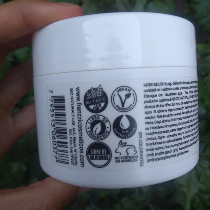 review photo of Frenzzi Tratamiento Capilar Almendras Dulces Y Chía shared by @flornijas on 04 Apr 2021 - review