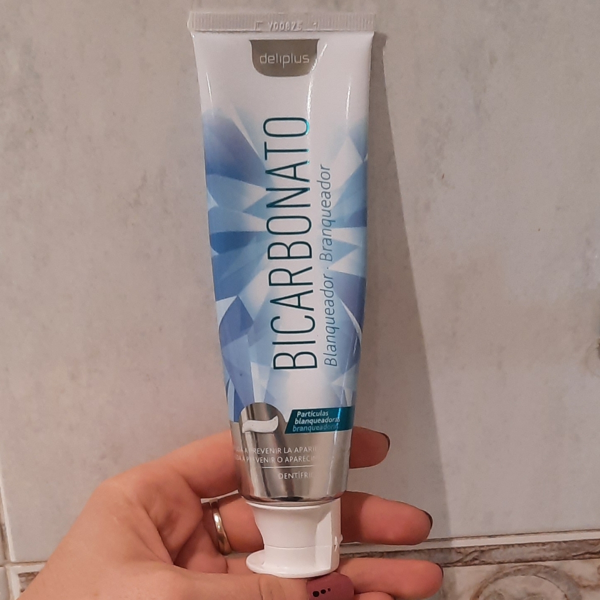 Deliplus Crema Dental con Bicarbonato Efecto Blanqueador Review | abillion