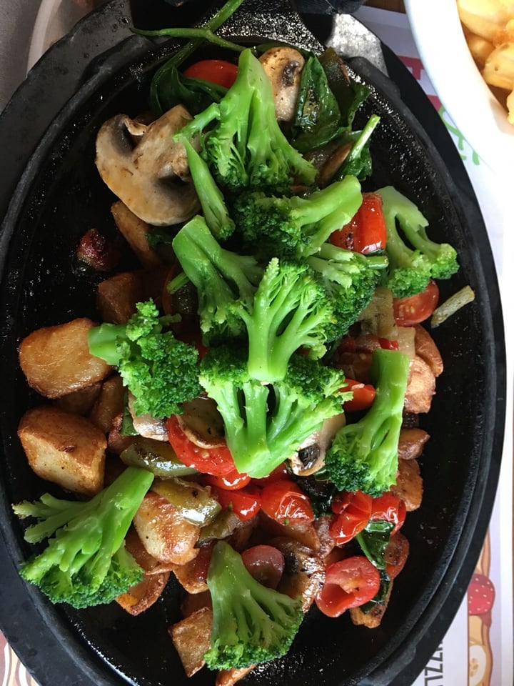 photo of Denny's Veggie skillets shared by @pacholiarce on  17 May 2019 - review