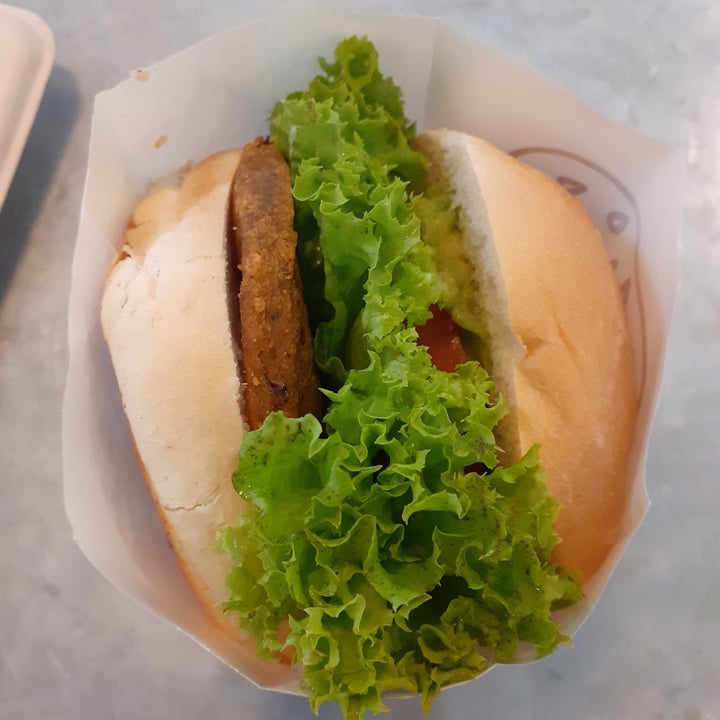 photo of by CHLOE. Covent Garden Guac burger shared by @tillymjo on  13 Oct 2020 - review