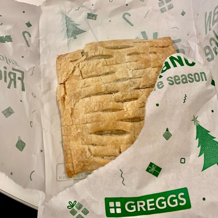 photo of Greggs Festive Slice shared by @vegneve on  12 Jan 2022 - review