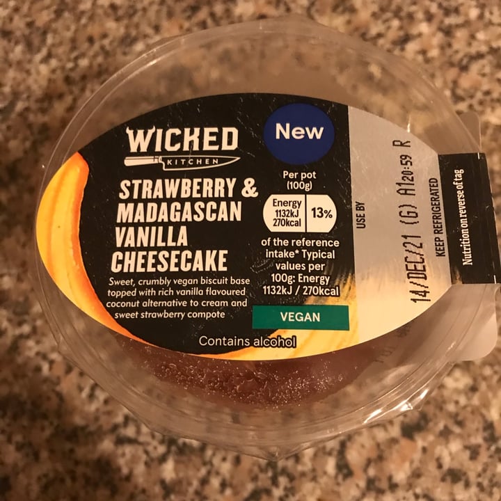 review photo of Wicked Strawberry and Madagascan vanilla cheesecake shared by @lennyb on 01 Dec 2021 - review