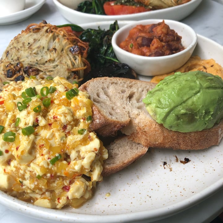 photo of Terra Madre Full Aussie Breakfast (Vegan option) shared by @aishahalattas on  13 Sep 2022 - review