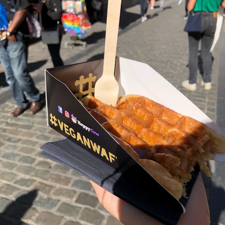 review photo of Veganwaf' Belgian Waffle salty Caramel shared by @ginevrafigini on 25 Aug 2021 - review