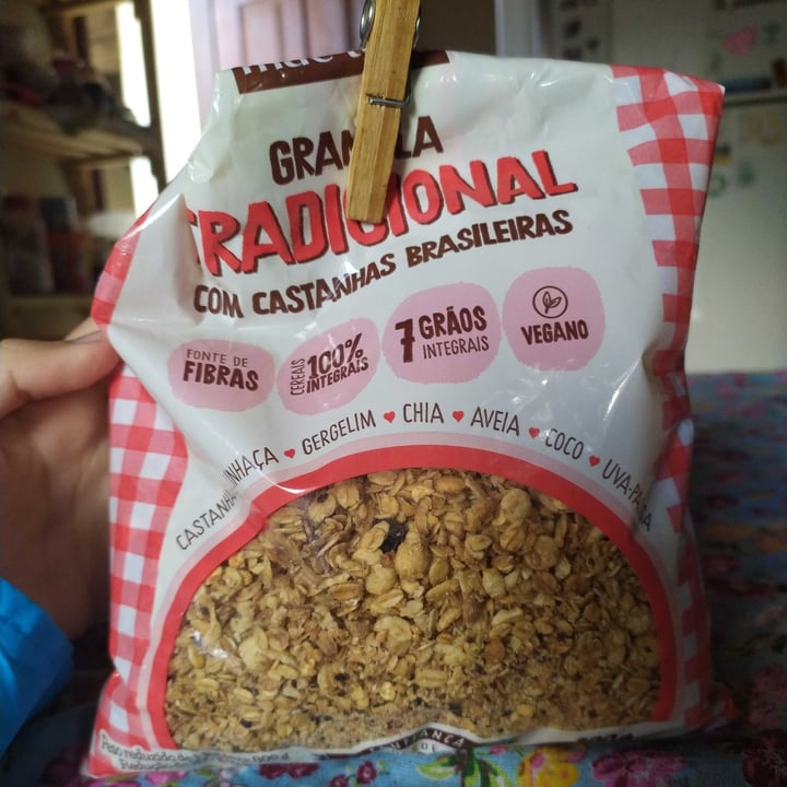 review photo of Mãe Terra Granola tradicional com castanhas brasileiras shared by @carolzera on 21 Jul 2021 - review