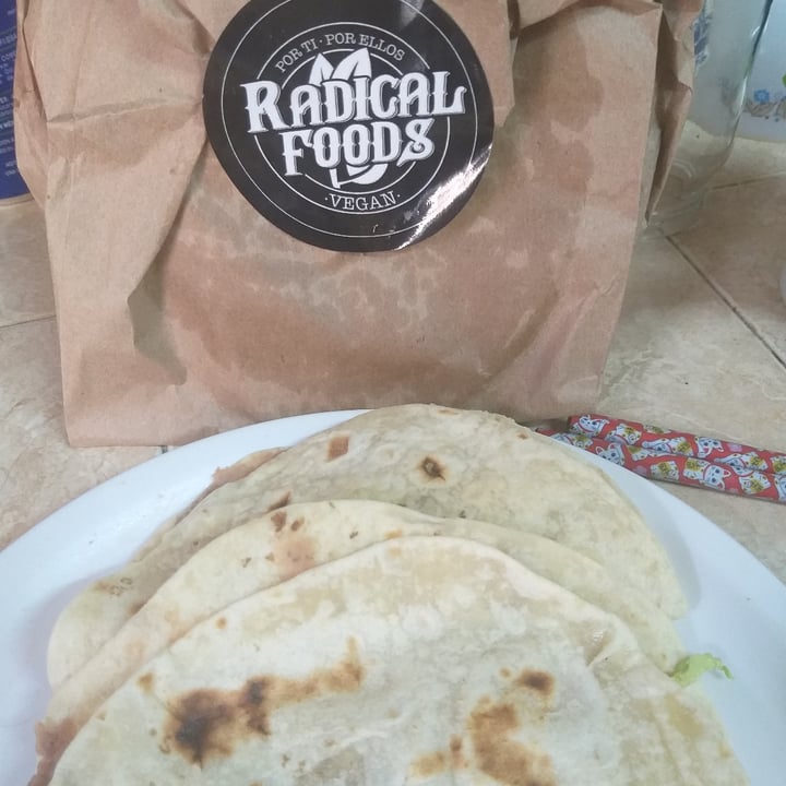 photo of Radical foods Tortillas de harina shared by @perlacarlos on  13 Oct 2020 - review