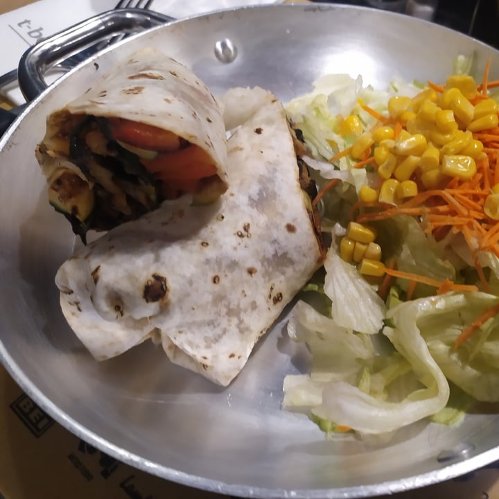 photo of T - Bone Station Hummus wrap shared by @chantal93 on  29 Nov 2021 - review