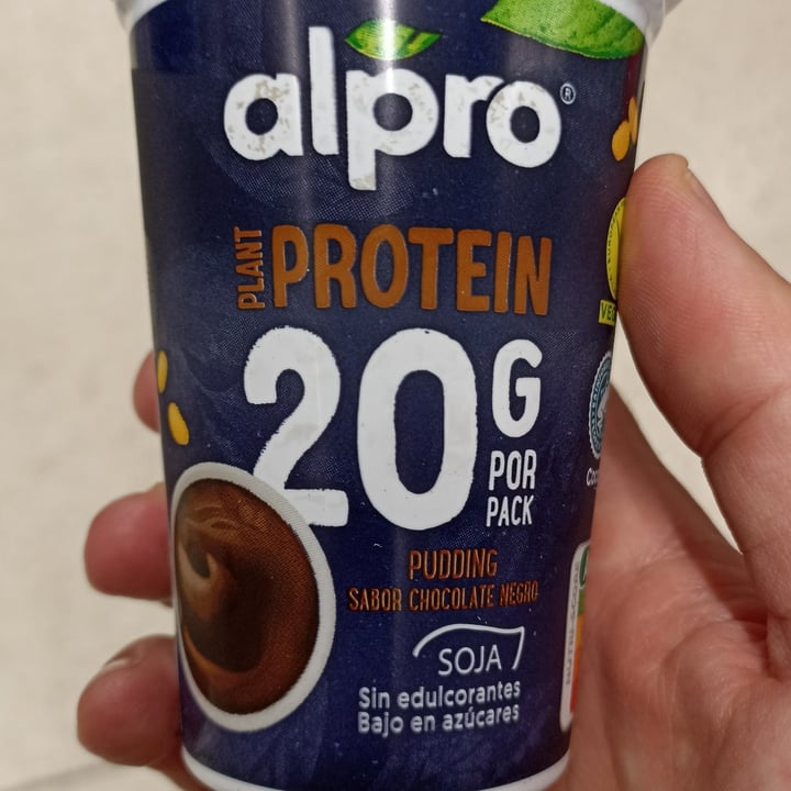 photo of Alpro dark chocolate plant protein pudding shared by @trajkovskagutierrez on  03 Jun 2022 - review