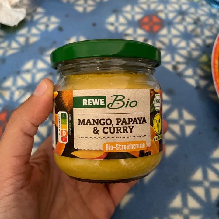 photo of Rewe Bio mango, papaya, curry shared by @giadaprosdocimo on  20 Aug 2022 - review